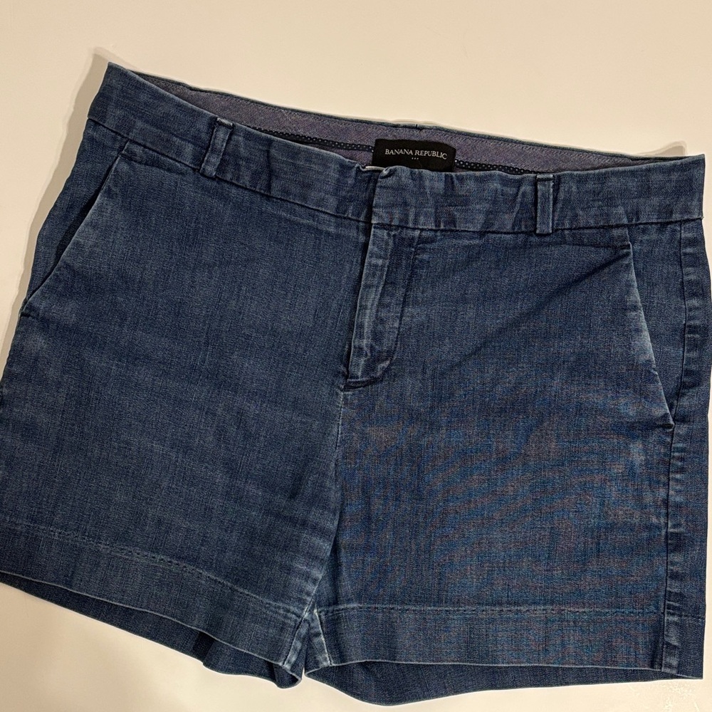 Banana Republic Chambray Denim Jean Shorts - 28/6